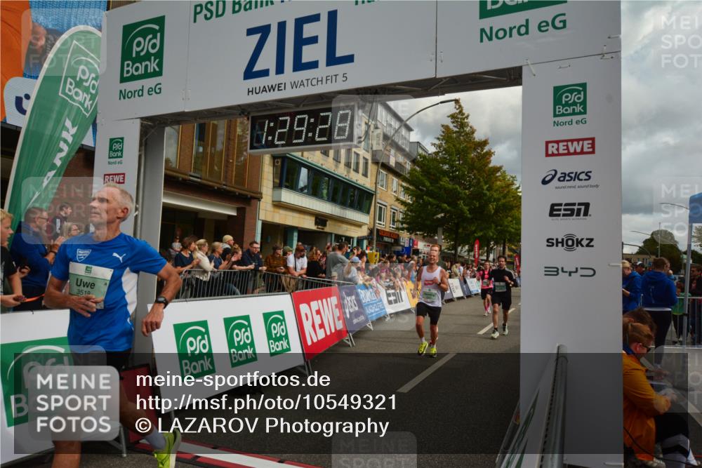 20.09.2026 - PSD Bank Halbmarathon LAZAROV Photography http://msf.ph/oto/10549321 20.09.2026 11:29:27 Ziel 1413, 1422, 1548, 2181, 2401, 2472, 3138, 3420, 3519, 3699, 3707, 3729, 4459 meine-sportfotos.de