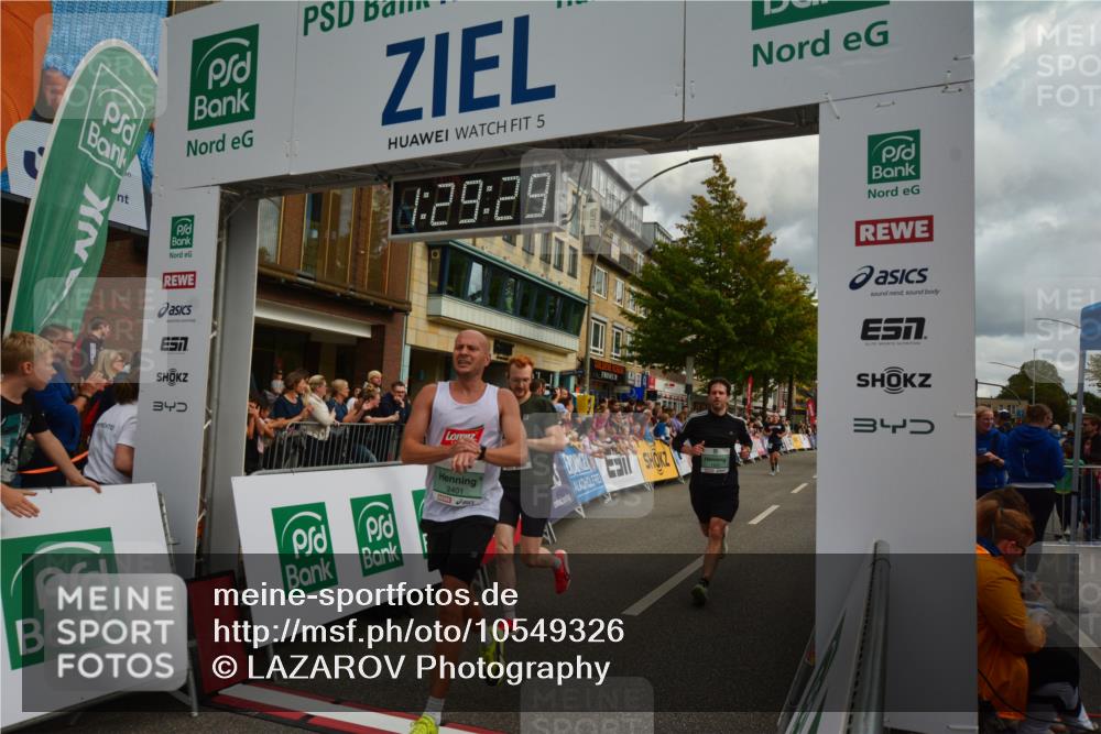 20.09.2026 - PSD Bank Halbmarathon LAZAROV Photography http://msf.ph/oto/10549326 20.09.2026 11:29:28 Ziel 1413, 1422, 1548, 2181, 2401, 2472, 3138, 3420, 3519, 3699, 3707, 3729, 4459 meine-sportfotos.de