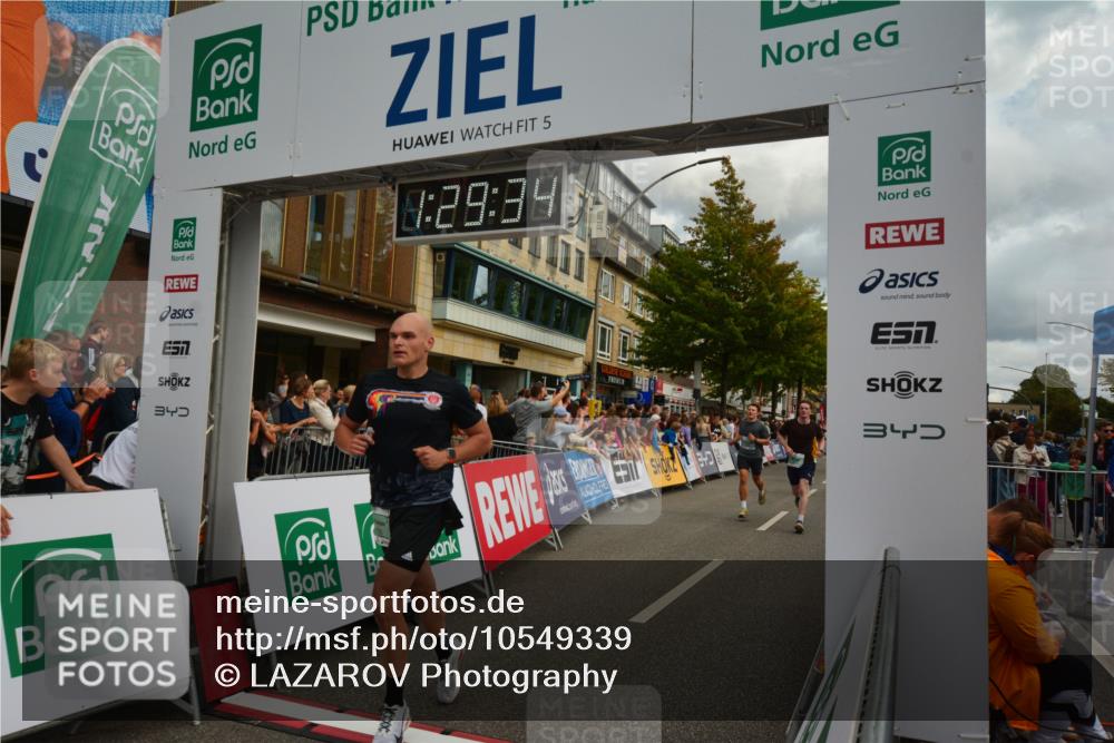 20.09.2026 - PSD Bank Halbmarathon LAZAROV Photography http://msf.ph/oto/10549339 20.09.2026 11:29:33 Ziel 1413, 1422, 2181, 2323, 2401, 2472, 3138, 3420, 3519, 3699, 3707, 3729, 4459, 4560 meine-sportfotos.de