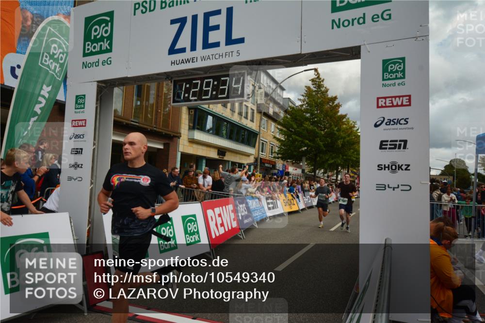 20.09.2026 - PSD Bank Halbmarathon LAZAROV Photography http://msf.ph/oto/10549340 20.09.2026 11:29:33 Ziel 1413, 1422, 2181, 2323, 2401, 2472, 3138, 3420, 3519, 3699, 3707, 3729, 4459, 4560 meine-sportfotos.de