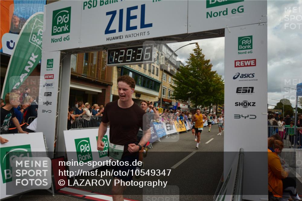 20.09.2026 - PSD Bank Halbmarathon LAZAROV Photography http://msf.ph/oto/10549347 20.09.2026 11:29:35 Ziel 1413, 1422, 2181, 2323, 2472, 3138, 3420, 3699, 3707, 3729, 3856, 4459, 4560 meine-sportfotos.de