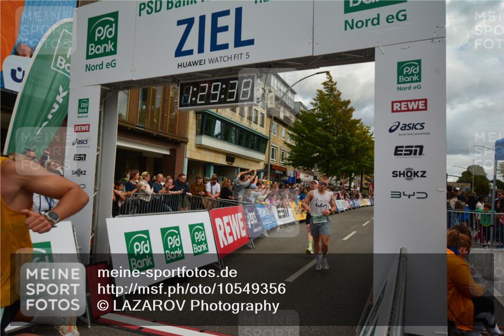 20.09.2026 - PSD Bank Halbmarathon LAZAROV Photography http://msf.ph/oto/10549356 20.09.2026 11:29:37 Ziel 1413, 2181, 2323, 3138, 3420, 3699, 3707, 3729, 3856, 4459, 4560 meine-sportfotos.de