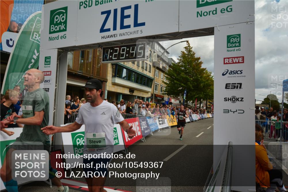20.09.2026 - PSD Bank Halbmarathon LAZAROV Photography http://msf.ph/oto/10549367 20.09.2026 11:29:44 Ziel 2181, 2323, 3707, 3856, 4112, 4560 meine-sportfotos.de