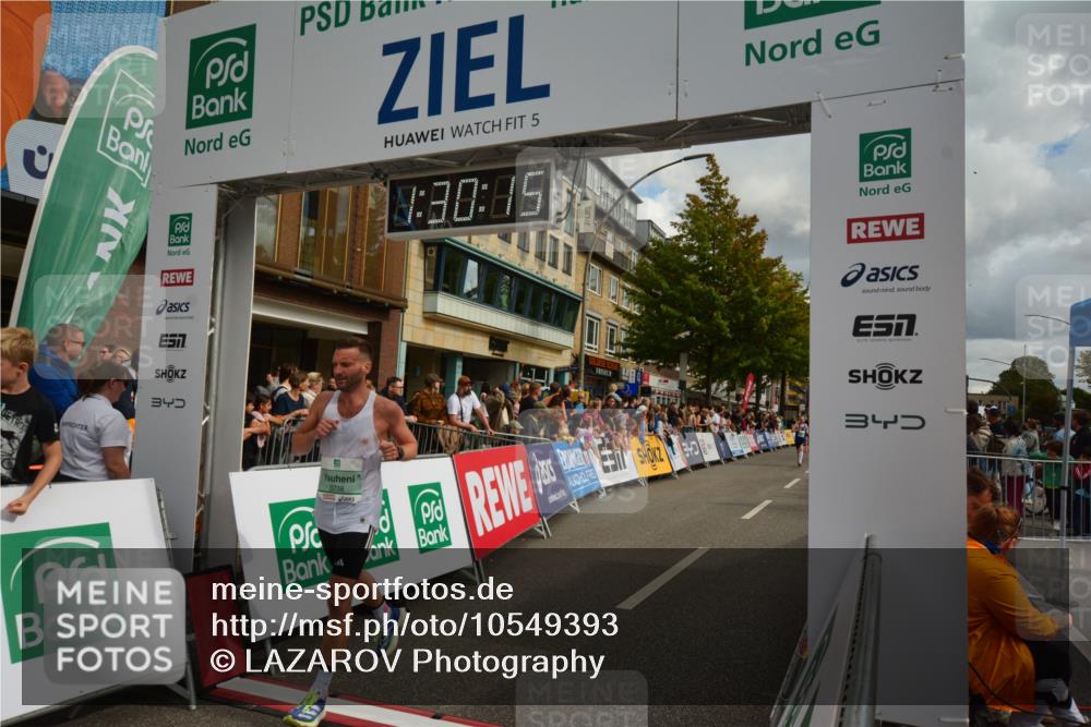 20.09.2026 - PSD Bank Halbmarathon LAZAROV Photography http://msf.ph/oto/10549393 20.09.2026 11:30:15 Ziel 2240, 2360, 2369, 3238, 4141 meine-sportfotos.de