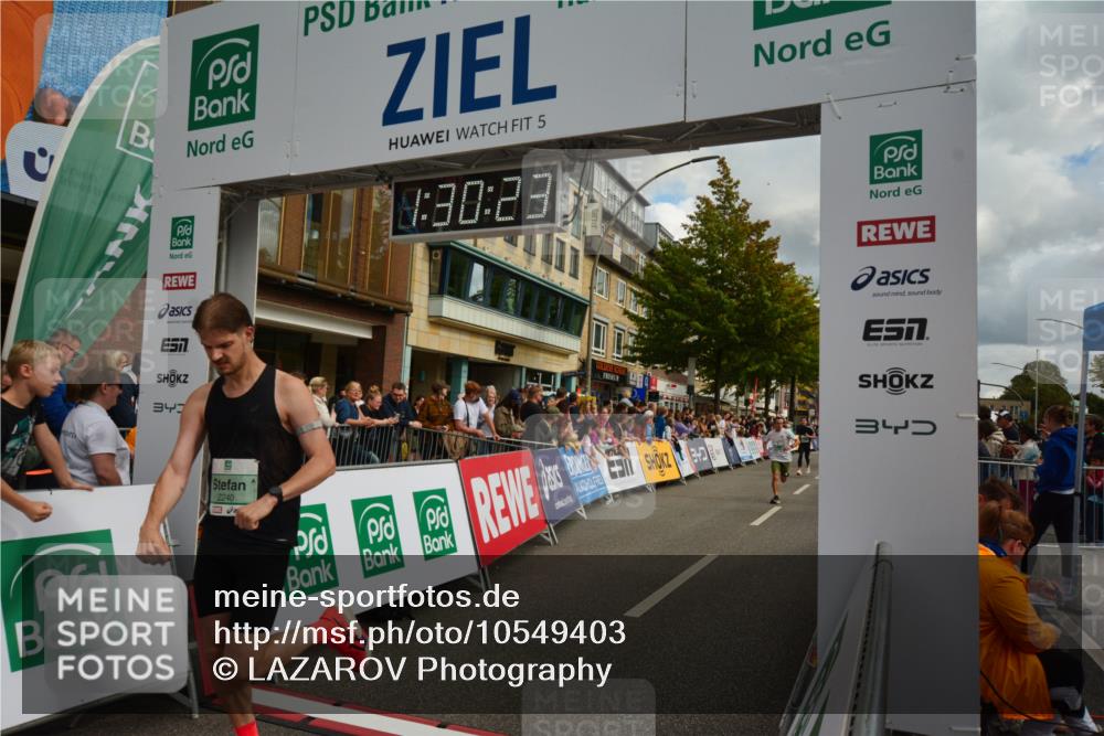 20.09.2026 - PSD Bank Halbmarathon LAZAROV Photography http://msf.ph/oto/10549403 20.09.2026 11:30:23 Ziel 1246, 2240, 2360, 2369, 3119 meine-sportfotos.de
