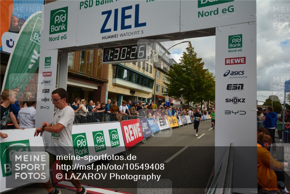 20.09.2026 - PSD Bank Halbmarathon LAZAROV Photography http://msf.ph/oto/10549408 20.09.2026 11:30:25 Ziel 1246, 2240, 2360, 2369, 3119 meine-sportfotos.de