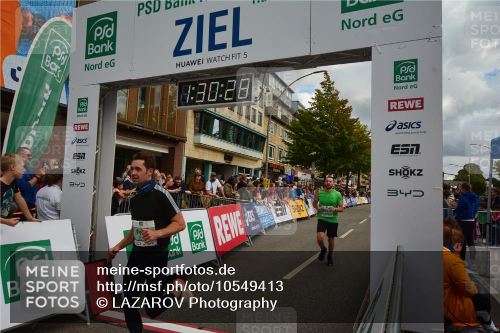 20.09.2026 - PSD Bank Halbmarathon LAZAROV Photography http://msf.ph/oto/10549413 20.09.2026 11:30:28 Ziel 1246, 2240, 2369, 2771, 3119 meine-sportfotos.de