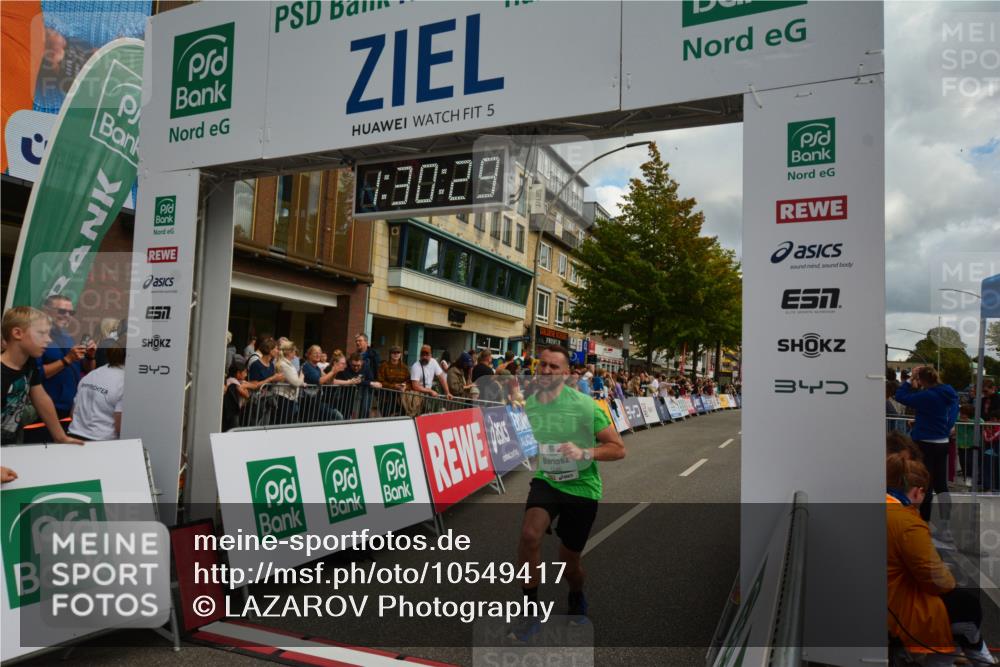 20.09.2026 - PSD Bank Halbmarathon LAZAROV Photography http://msf.ph/oto/10549417 20.09.2026 11:30:29 Ziel 1246, 2240, 2369, 2771, 3119 meine-sportfotos.de