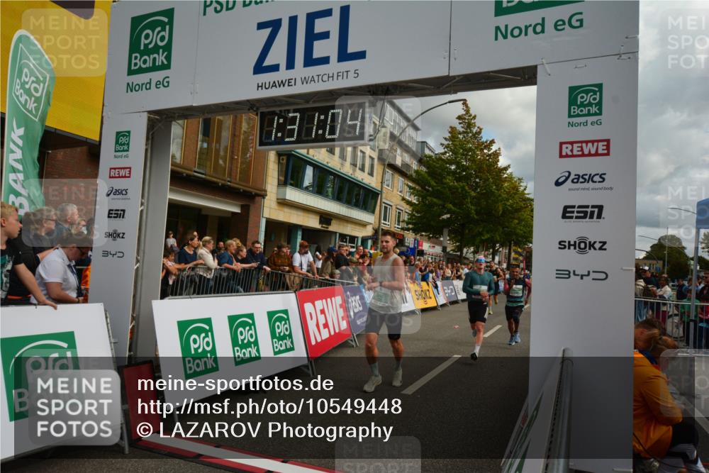 20.09.2026 - PSD Bank Halbmarathon LAZAROV Photography http://msf.ph/oto/10549448 20.09.2026 11:31:03 Ziel 1135, 1639, 1724, 3009, 3448, 4113, 4232, 4504 meine-sportfotos.de
