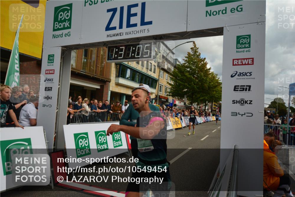 20.09.2026 - PSD Bank Halbmarathon LAZAROV Photography http://msf.ph/oto/10549454 20.09.2026 11:31:05 Ziel 1135, 1639, 1724, 3009, 3448, 4113, 4232, 4504 meine-sportfotos.de