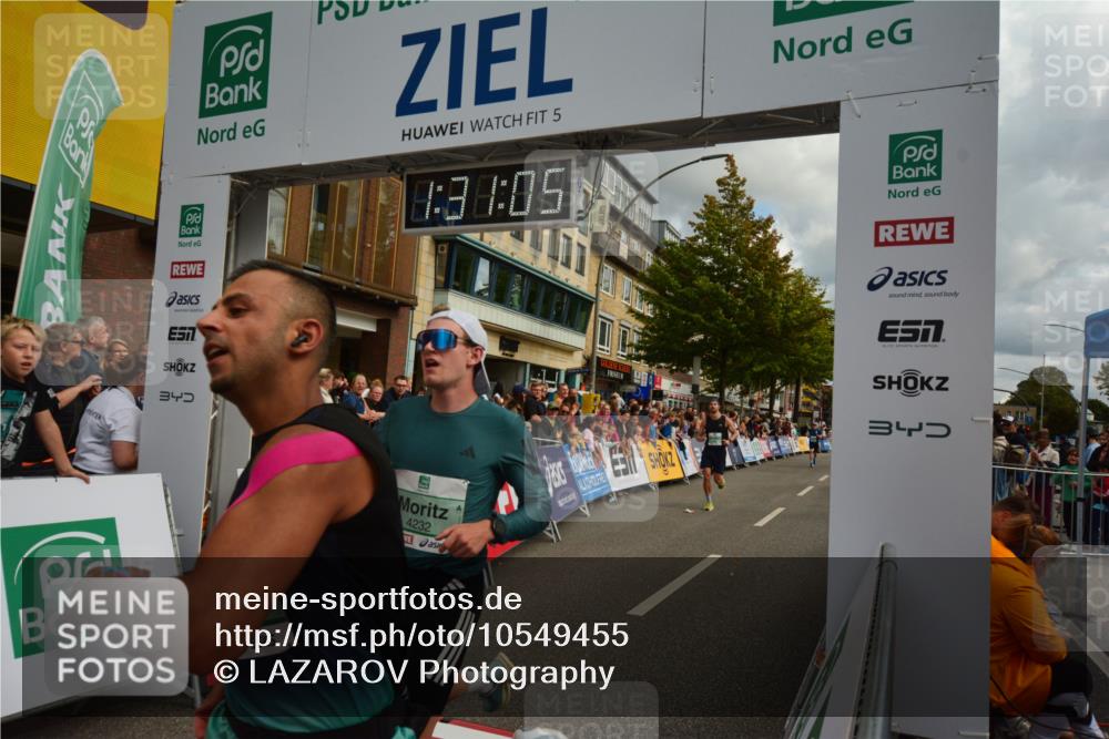 20.09.2026 - PSD Bank Halbmarathon LAZAROV Photography http://msf.ph/oto/10549455 20.09.2026 11:31:05 Ziel 1135, 1639, 1724, 3009, 3448, 4113, 4232, 4504 meine-sportfotos.de