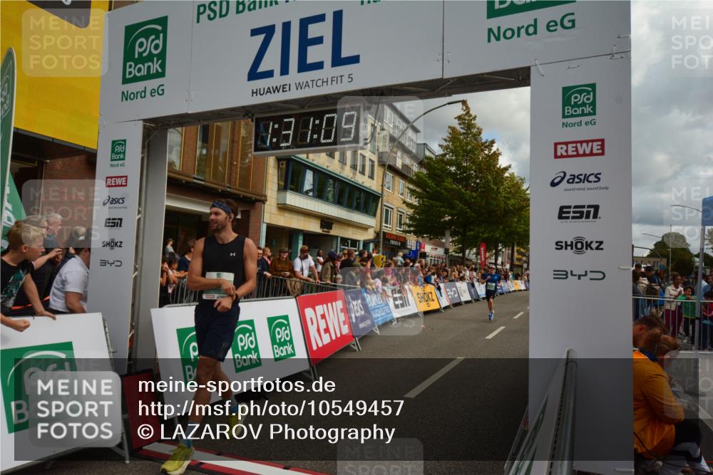 20.09.2026 - PSD Bank Halbmarathon LAZAROV Photography http://msf.ph/oto/10549457 20.09.2026 11:31:08 Ziel 1135, 1639, 1724, 2485, 3448, 4232, 4504 meine-sportfotos.de