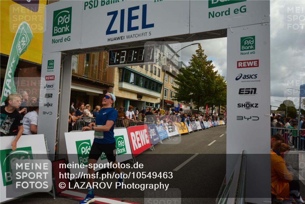 20.09.2026 - PSD Bank Halbmarathon LAZAROV Photography http://msf.ph/oto/10549463 20.09.2026 11:31:11 Ziel 1135, 1639, 2485, 3360, 3448, 4232 meine-sportfotos.de
