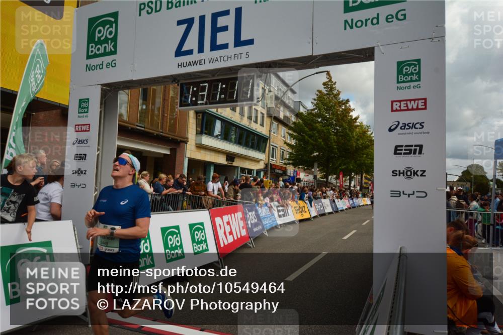 20.09.2026 - PSD Bank Halbmarathon LAZAROV Photography http://msf.ph/oto/10549464 20.09.2026 11:31:11 Ziel 1135, 1639, 2485, 3360, 3448, 4232 meine-sportfotos.de