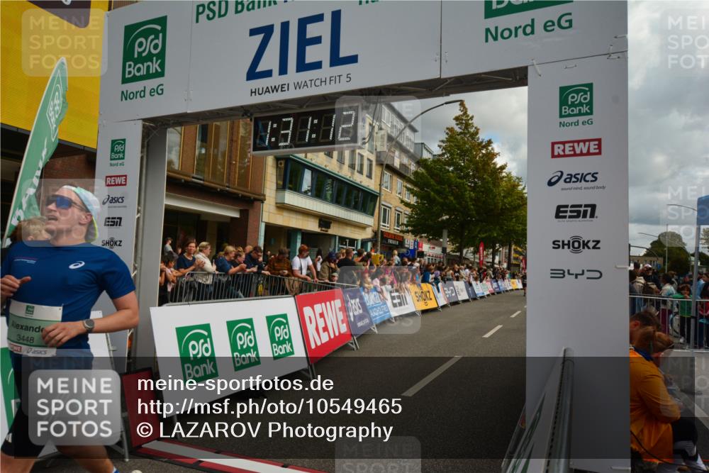 20.09.2026 - PSD Bank Halbmarathon LAZAROV Photography http://msf.ph/oto/10549465 20.09.2026 11:31:11 Ziel 1135, 1639, 2485, 3360, 3448, 4232 meine-sportfotos.de