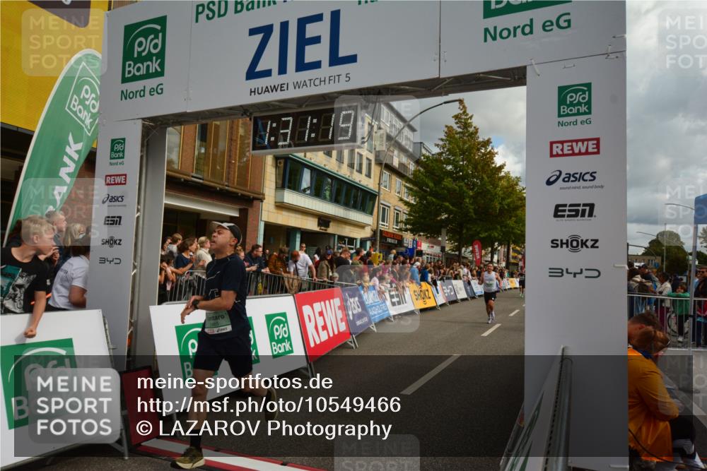 20.09.2026 - PSD Bank Halbmarathon LAZAROV Photography http://msf.ph/oto/10549466 20.09.2026 11:31:19 Ziel 2485, 3198, 3360, 4527, 4664 meine-sportfotos.de