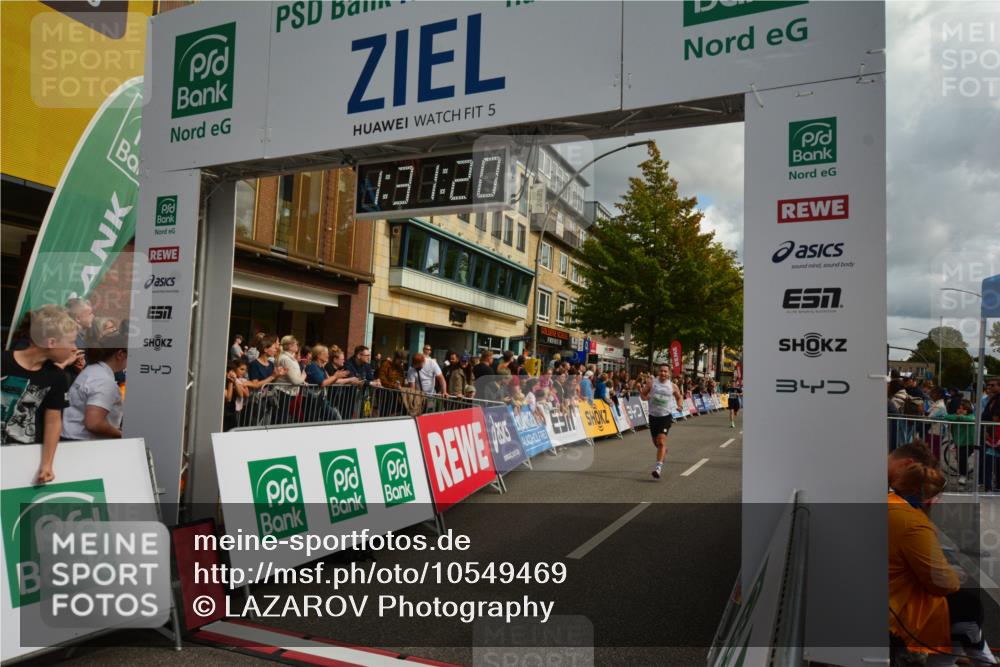 20.09.2026 - PSD Bank Halbmarathon LAZAROV Photography http://msf.ph/oto/10549469 20.09.2026 11:31:19 Ziel 2485, 3198, 3360, 4527, 4664 meine-sportfotos.de