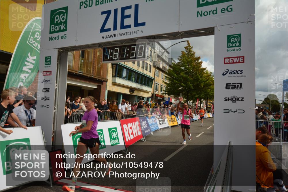 20.09.2026 - PSD Bank Halbmarathon LAZAROV Photography http://msf.ph/oto/10549478 20.09.2026 11:31:29 Ziel 2378, 3198, 3393, 3899, 4177, 4527, 4567, 4664 meine-sportfotos.de