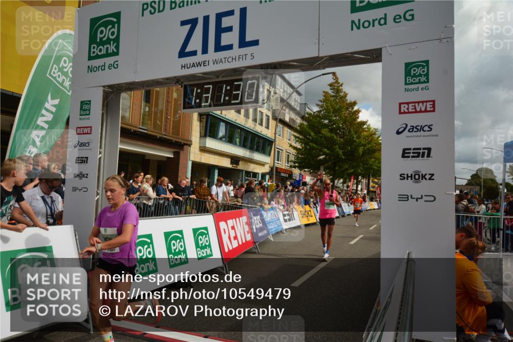 20.09.2026 - PSD Bank Halbmarathon LAZAROV Photography http://msf.ph/oto/10549479 20.09.2026 11:31:29 Ziel 2378, 3198, 3393, 3899, 4177, 4527, 4567, 4664 meine-sportfotos.de
