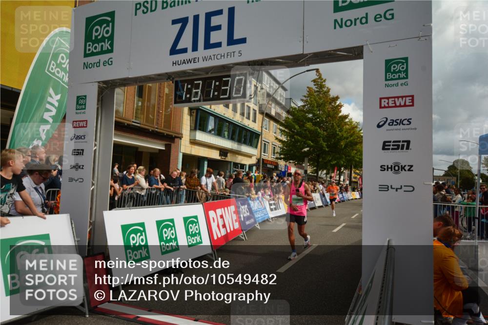 20.09.2026 - PSD Bank Halbmarathon LAZAROV Photography http://msf.ph/oto/10549482 20.09.2026 11:31:30 Ziel 2378, 3198, 3317, 3393, 3899, 4177, 4527, 4567, 4664 meine-sportfotos.de