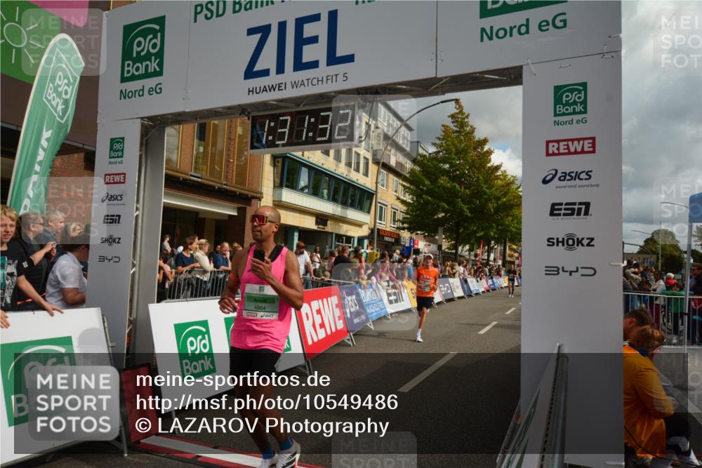 20.09.2026 - PSD Bank Halbmarathon LAZAROV Photography http://msf.ph/oto/10549486 20.09.2026 11:31:31 Ziel 2378, 3198, 3317, 3393, 3899, 4177, 4527, 4567, 4664 meine-sportfotos.de
