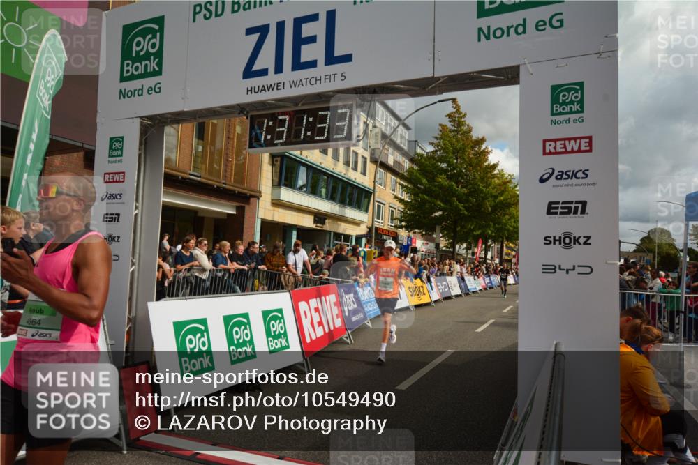 20.09.2026 - PSD Bank Halbmarathon LAZAROV Photography http://msf.ph/oto/10549490 20.09.2026 11:31:32 Ziel 2378, 3198, 3317, 3393, 3899, 4177, 4567, 4664 meine-sportfotos.de