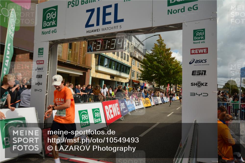 20.09.2026 - PSD Bank Halbmarathon LAZAROV Photography http://msf.ph/oto/10549493 20.09.2026 11:31:33 Ziel 2378, 3198, 3317, 3393, 3899, 4177, 4567, 4664 meine-sportfotos.de