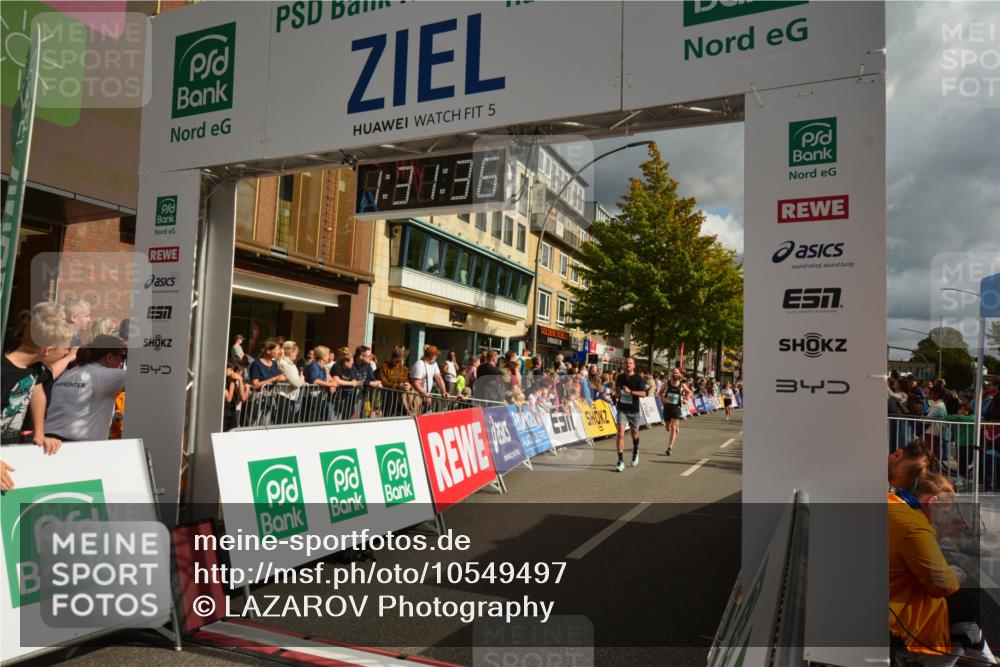 20.09.2026 - PSD Bank Halbmarathon LAZAROV Photography http://msf.ph/oto/10549497 20.09.2026 11:31:36 Ziel 2378, 3230, 3317, 3393, 3899, 4177, 4567, 4573, 4664 meine-sportfotos.de