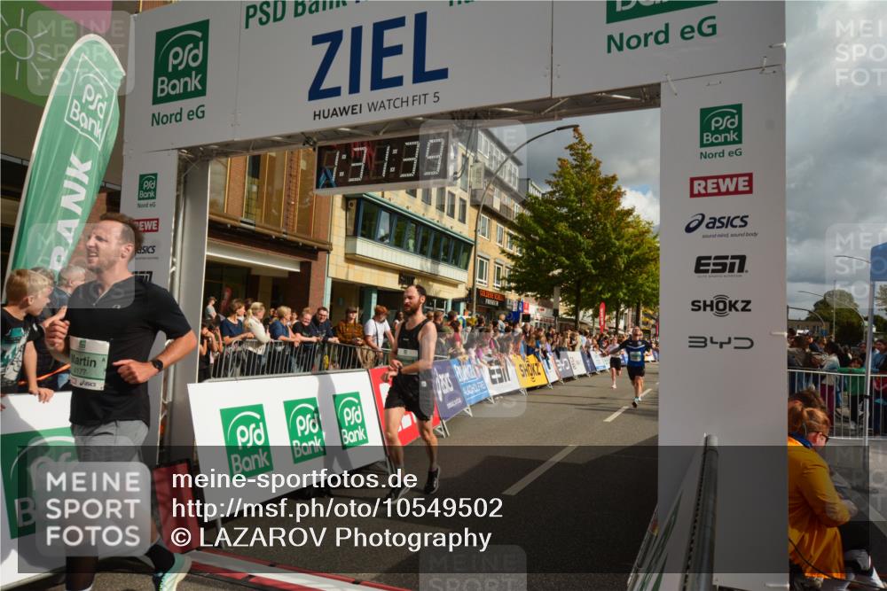 20.09.2026 - PSD Bank Halbmarathon LAZAROV Photography http://msf.ph/oto/10549502 20.09.2026 11:31:38 Ziel 2378, 3230, 3317, 3393, 3721, 3899, 4177, 4567, 4573 meine-sportfotos.de