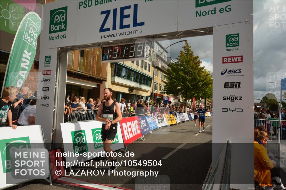 20.09.2026 - PSD Bank Halbmarathon LAZAROV Photography http://msf.ph/oto/10549504 20.09.2026 11:31:38 Ziel 2378, 3230, 3317, 3393, 3721, 3899, 4177, 4567, 4573 meine-sportfotos.de