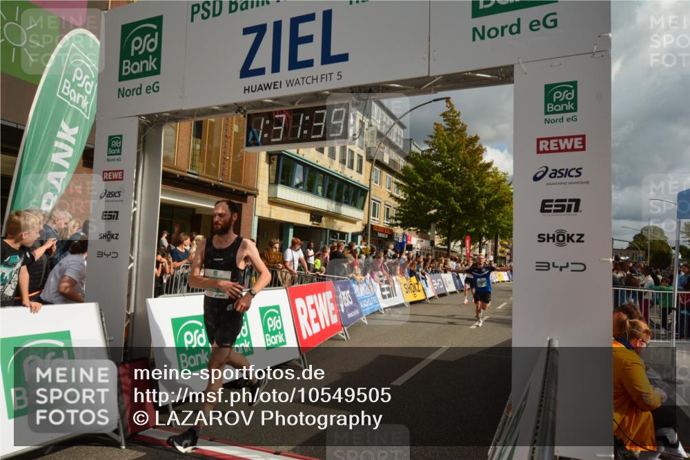 20.09.2026 - PSD Bank Halbmarathon LAZAROV Photography http://msf.ph/oto/10549505 20.09.2026 11:31:39 Ziel 2378, 3230, 3317, 3393, 3721, 3899, 4177, 4567, 4573 meine-sportfotos.de