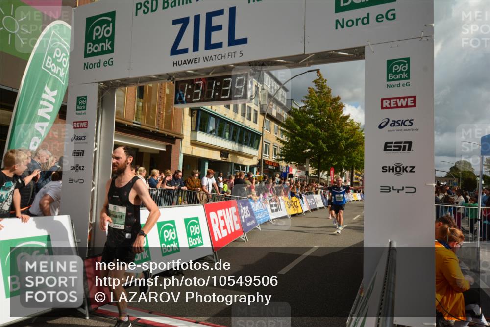 20.09.2026 - PSD Bank Halbmarathon LAZAROV Photography http://msf.ph/oto/10549506 20.09.2026 11:31:39 Ziel 2378, 3230, 3317, 3393, 3721, 3899, 4177, 4567, 4573 meine-sportfotos.de