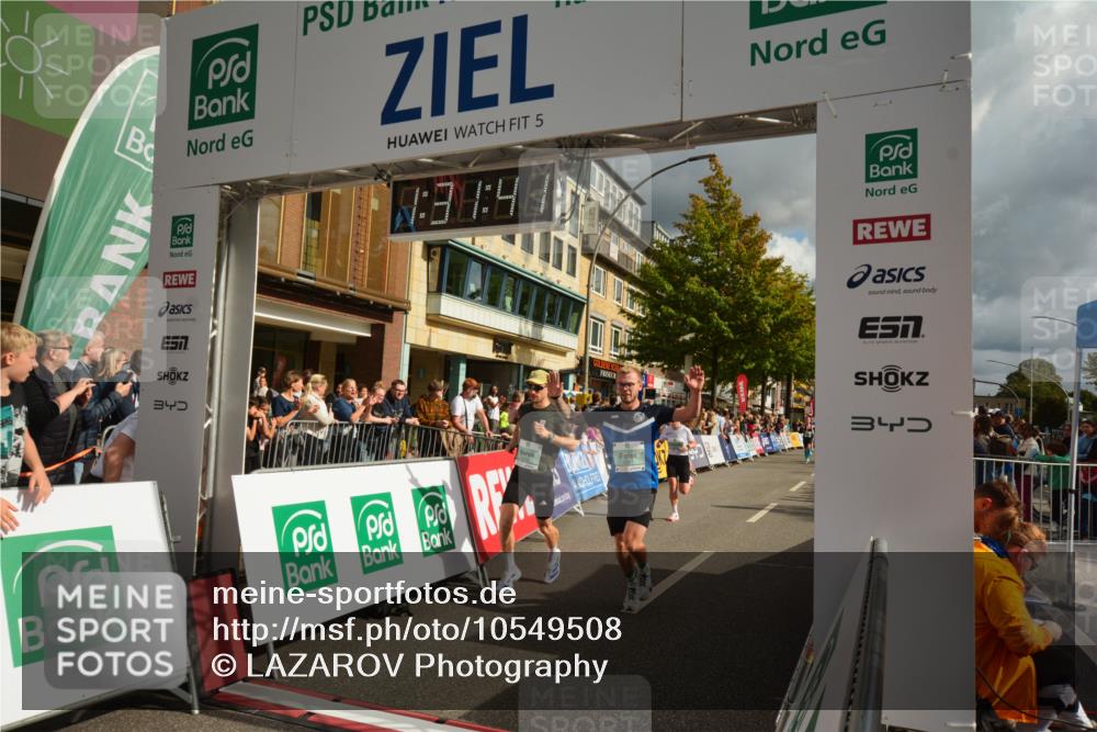 20.09.2026 - PSD Bank Halbmarathon LAZAROV Photography http://msf.ph/oto/10549508 20.09.2026 11:31:40 Ziel 2378, 3230, 3317, 3393, 3721, 4177, 4567, 4573 meine-sportfotos.de