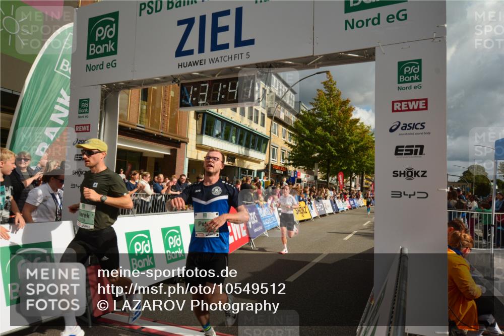 20.09.2026 - PSD Bank Halbmarathon LAZAROV Photography http://msf.ph/oto/10549512 20.09.2026 11:31:41 Ziel 2378, 3230, 3317, 3393, 3721, 4177, 4567, 4573 meine-sportfotos.de