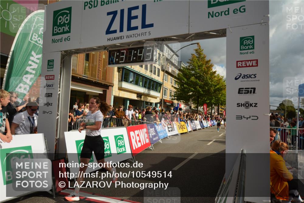 20.09.2026 - PSD Bank Halbmarathon LAZAROV Photography http://msf.ph/oto/10549514 20.09.2026 11:31:42 Ziel 2378, 3230, 3317, 3393, 3721, 4177, 4567, 4573 meine-sportfotos.de
