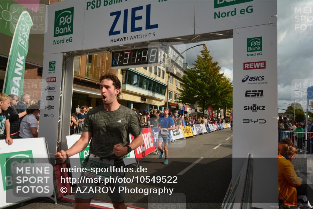 20.09.2026 - PSD Bank Halbmarathon LAZAROV Photography http://msf.ph/oto/10549522 20.09.2026 11:31:48 Ziel 3230, 3317, 3340, 3721, 4573 meine-sportfotos.de