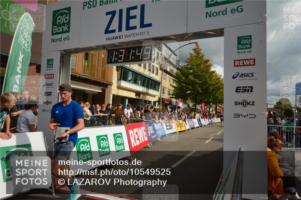 20.09.2026 - PSD Bank Halbmarathon LAZAROV Photography http://msf.ph/oto/10549525 20.09.2026 11:31:49 Ziel 3230, 3340, 3721, 4573 meine-sportfotos.de