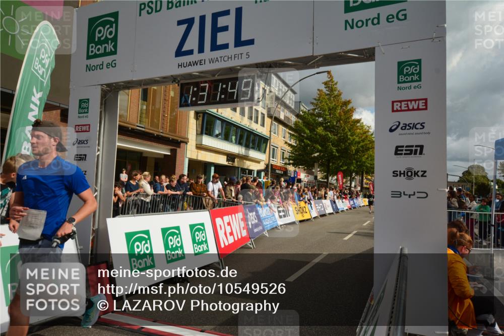 20.09.2026 - PSD Bank Halbmarathon LAZAROV Photography http://msf.ph/oto/10549526 20.09.2026 11:31:49 Ziel 3230, 3340, 3721, 4573 meine-sportfotos.de