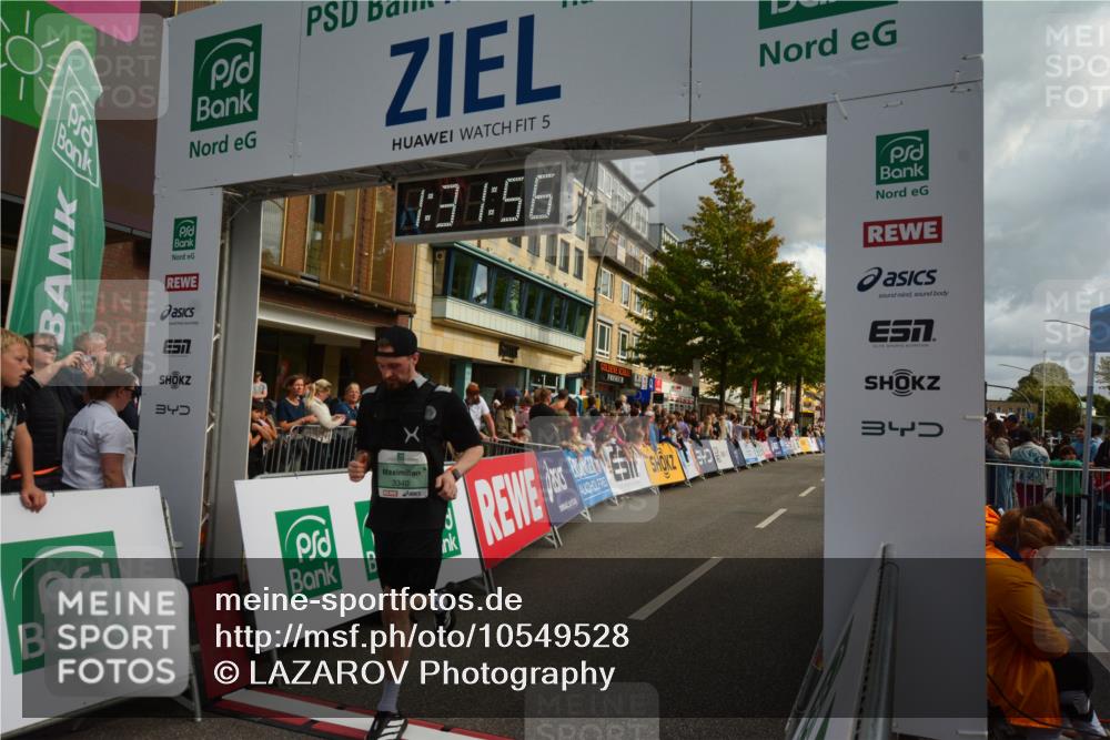 20.09.2026 - PSD Bank Halbmarathon LAZAROV Photography http://msf.ph/oto/10549528 20.09.2026 11:31:56 Ziel 3340, 3876 meine-sportfotos.de