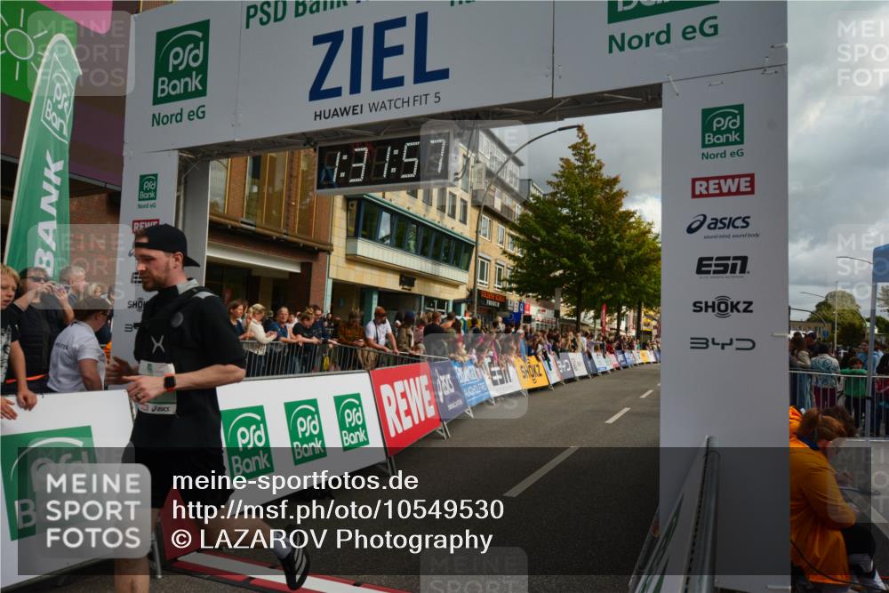 20.09.2026 - PSD Bank Halbmarathon LAZAROV Photography http://msf.ph/oto/10549530 20.09.2026 11:31:56 Ziel 3340, 3876 meine-sportfotos.de