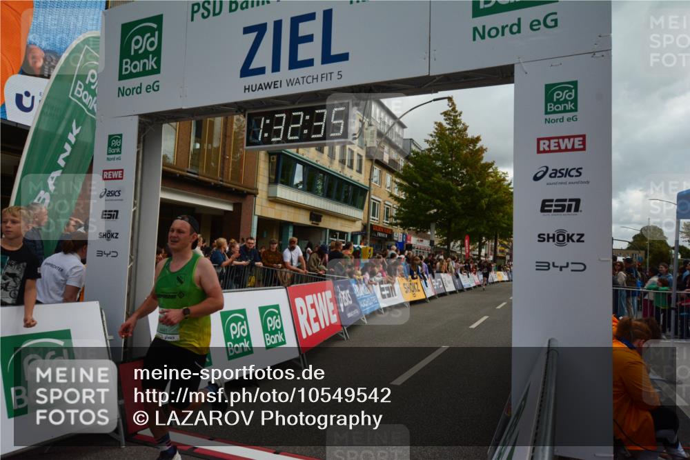 20.09.2026 - PSD Bank Halbmarathon LAZAROV Photography http://msf.ph/oto/10549542 20.09.2026 11:32:35 Ziel 1208, 2086, 2575, 4441 meine-sportfotos.de