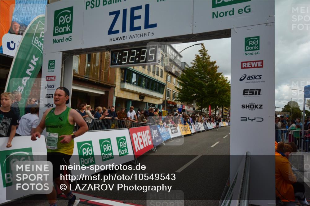 20.09.2026 - PSD Bank Halbmarathon LAZAROV Photography http://msf.ph/oto/10549543 20.09.2026 11:32:35 Ziel 1208, 2086, 2575, 4441 meine-sportfotos.de