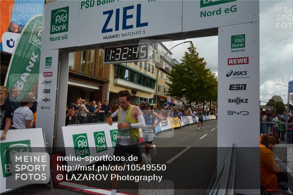 20.09.2026 - PSD Bank Halbmarathon LAZAROV Photography http://msf.ph/oto/10549550 20.09.2026 11:32:44 Ziel 1208, 1310, 2086, 2498, 2575, 2625, 3423, 3508 meine-sportfotos.de