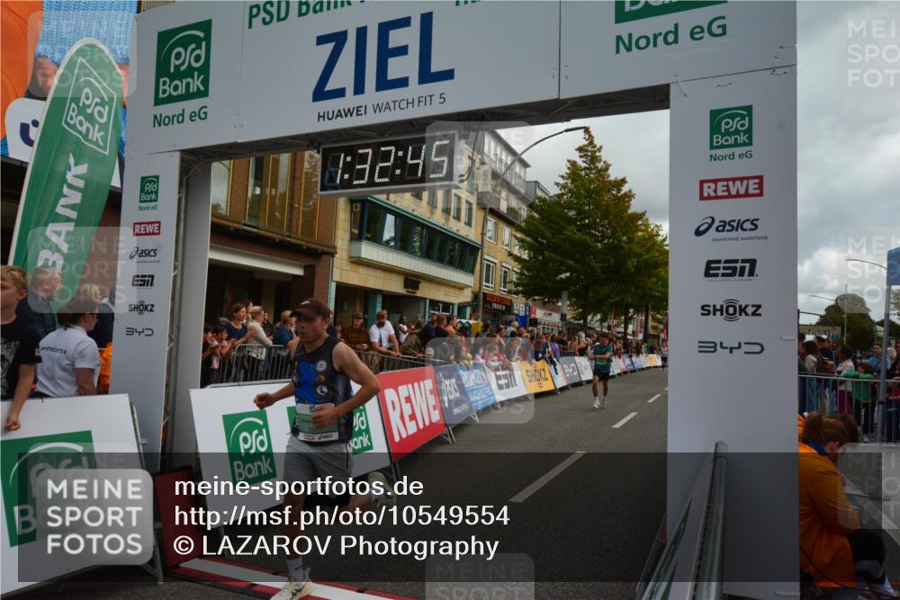 20.09.2026 - PSD Bank Halbmarathon LAZAROV Photography http://msf.ph/oto/10549554 20.09.2026 11:32:45 Ziel 1208, 1310, 2086, 2498, 2575, 2625, 3423, 3508 meine-sportfotos.de