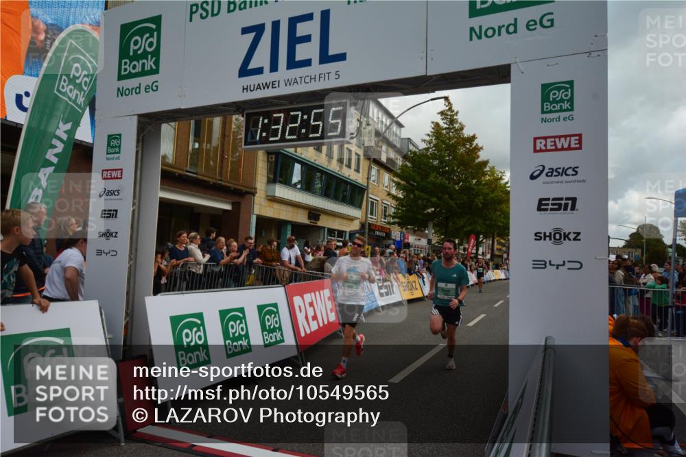 20.09.2026 - PSD Bank Halbmarathon LAZAROV Photography http://msf.ph/oto/10549565 20.09.2026 11:32:54 Ziel 1310, 1721, 1922, 2498, 2625, 3423, 3508 meine-sportfotos.de
