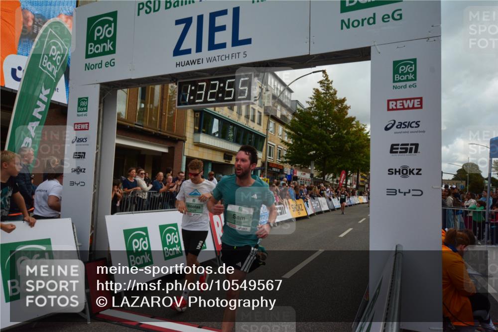 20.09.2026 - PSD Bank Halbmarathon LAZAROV Photography http://msf.ph/oto/10549567 20.09.2026 11:32:55 Ziel 1310, 1721, 1922, 2498, 3423, 3508 meine-sportfotos.de
