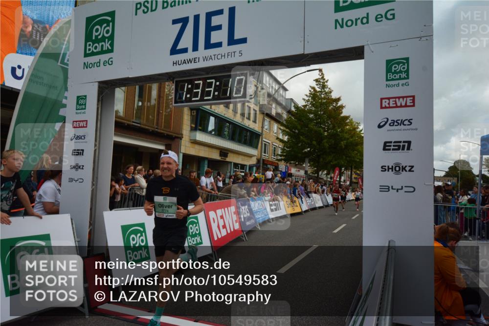 20.09.2026 - PSD Bank Halbmarathon LAZAROV Photography http://msf.ph/oto/10549583 20.09.2026 11:33:09 Ziel 1690, 1721, 1849, 3774, 3994, 4116, 4134, 4145, 4614 meine-sportfotos.de