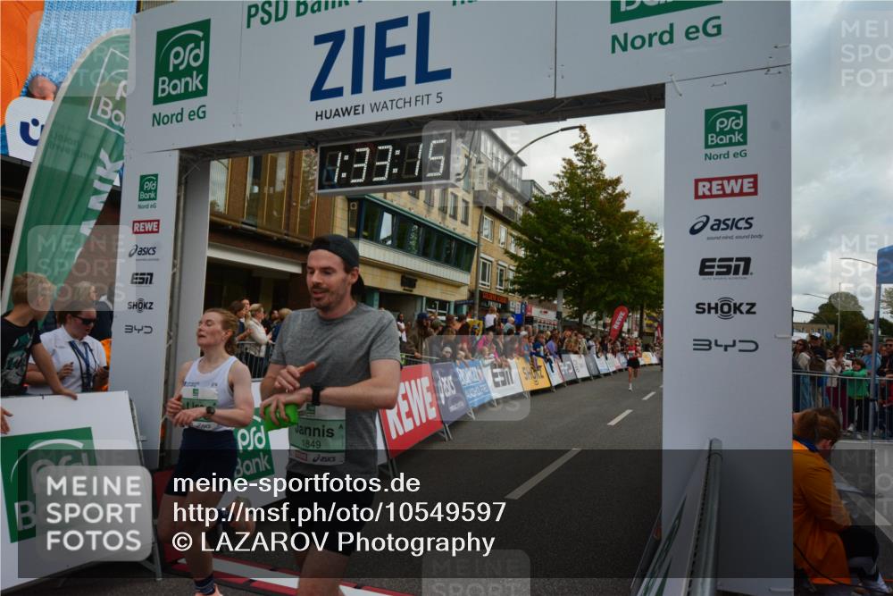 20.09.2026 - PSD Bank Halbmarathon LAZAROV Photography http://msf.ph/oto/10549597 20.09.2026 11:33:14 Ziel 1690, 1849, 2115, 3048, 3774, 3994, 4116, 4134, 4145, 4614 meine-sportfotos.de