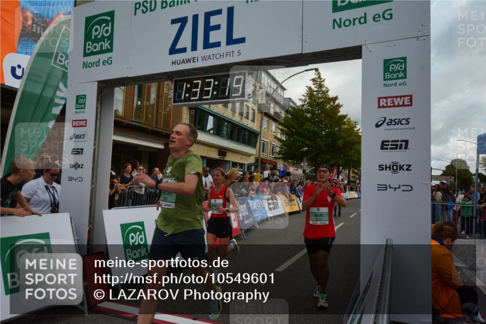 20.09.2026 - PSD Bank Halbmarathon LAZAROV Photography http://msf.ph/oto/10549601 20.09.2026 11:33:19 Ziel 1690, 1737, 1849, 2115, 2789, 3048, 3994, 4116, 4134, 4145, 4352, 4614 meine-sportfotos.de
