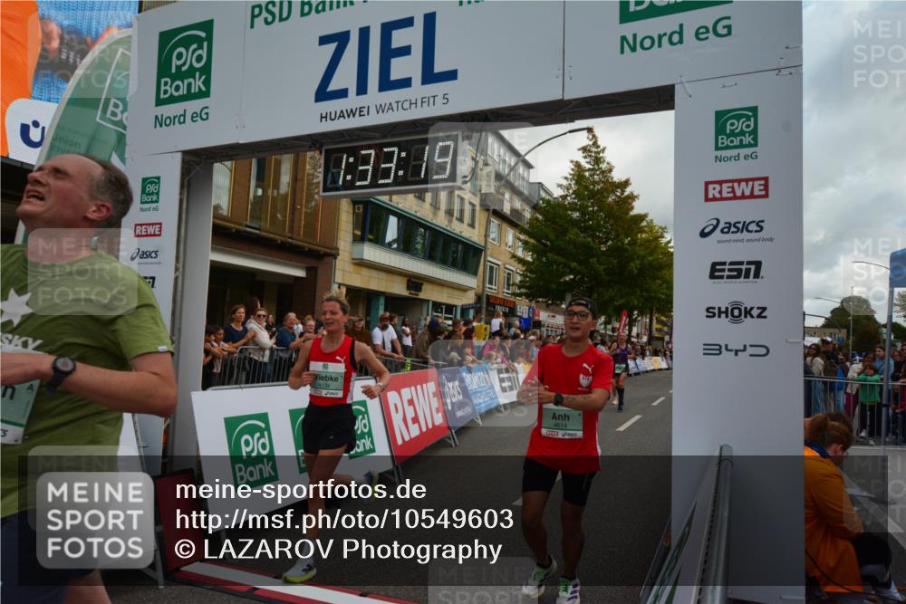 20.09.2026 - PSD Bank Halbmarathon LAZAROV Photography http://msf.ph/oto/10549603 20.09.2026 11:33:19 Ziel 1690, 1737, 1849, 2115, 2789, 3048, 3994, 4116, 4134, 4145, 4352, 4614 meine-sportfotos.de